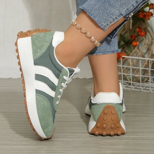 Damen Sportliche Retro Sneakers mit rutschfester Laufsohle EB