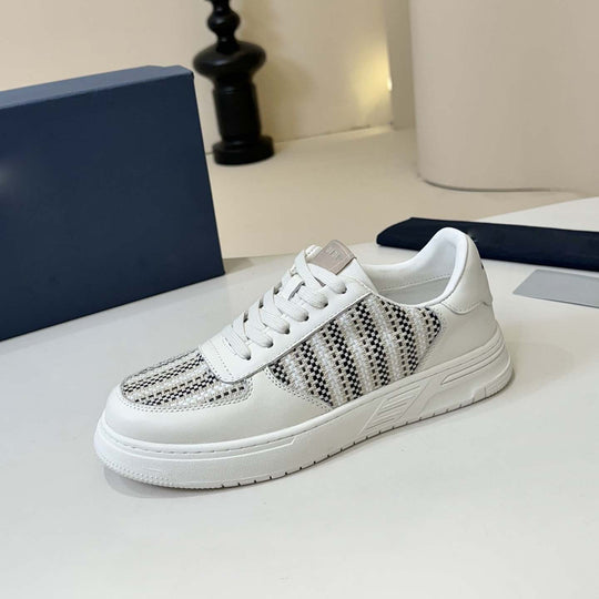 Damen Sneakers mit strukturierter Oberflächenkombination und gepolsterter Sohle EB