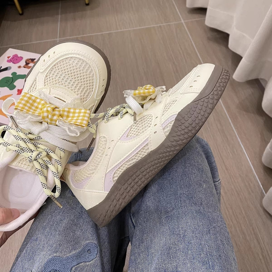 Damen Sneaker mit dekorativen Schleifen und atmungsaktiven Netzstrukturen EB