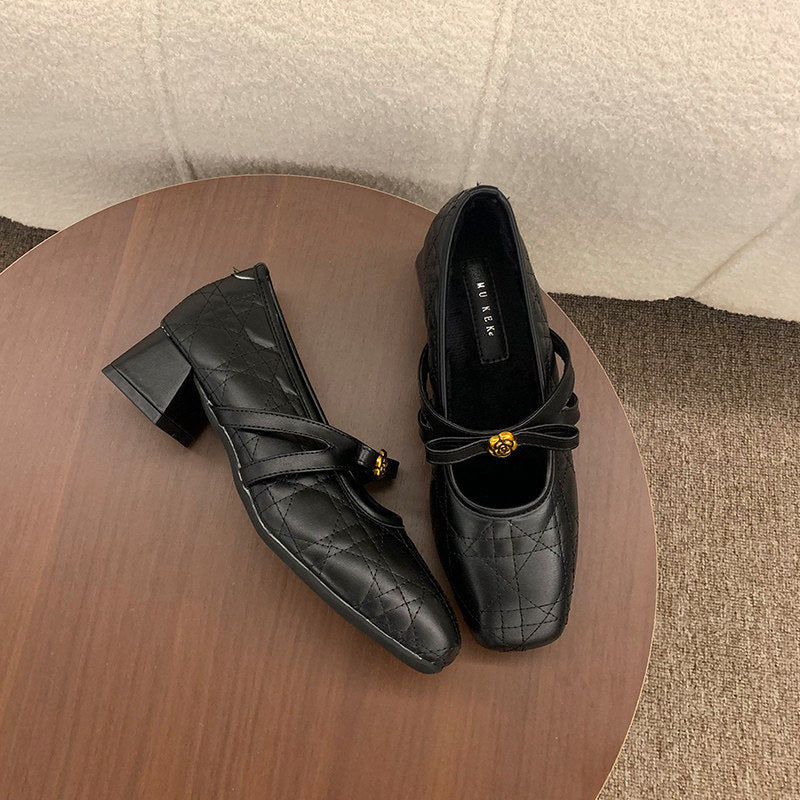 Damen elegante Mid-Heel Ballerinas mit dekorativen Riemen EB
