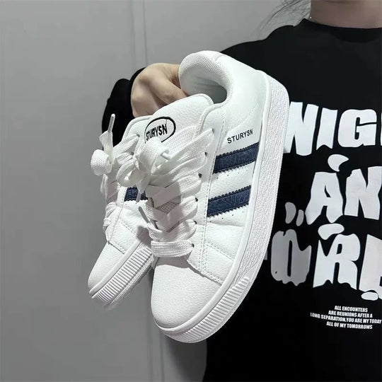 Damen Sportliche Sneaker mit klassischem Streifendesign EB
