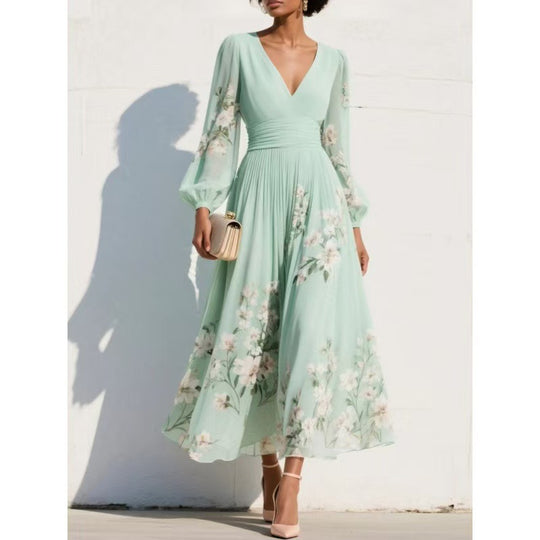 Damen Chiffon-Midikleid mit V‑Ausschnitt, geraffter Taille und floralem Plissee-Rock EB