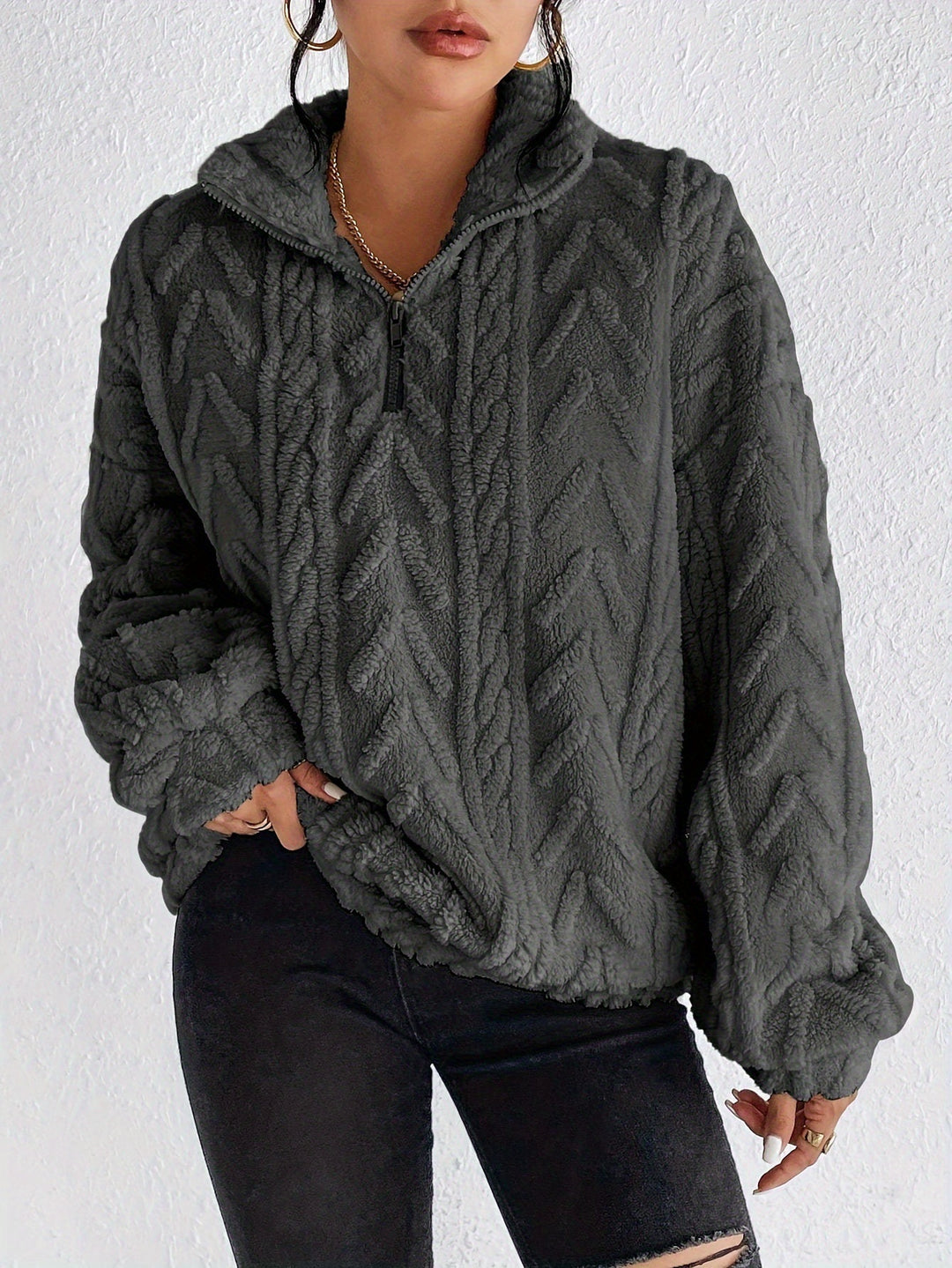 Damen Flauschiger Oversized-Pullover mit Zipper und Rippstruktur EB