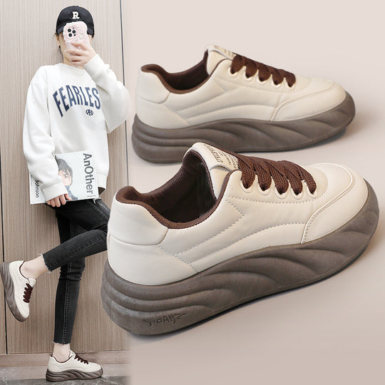 Damen modische Plateausneakers mit ergonomischer Dämpfung und atmungsaktiver Oberflächenstruktur EB