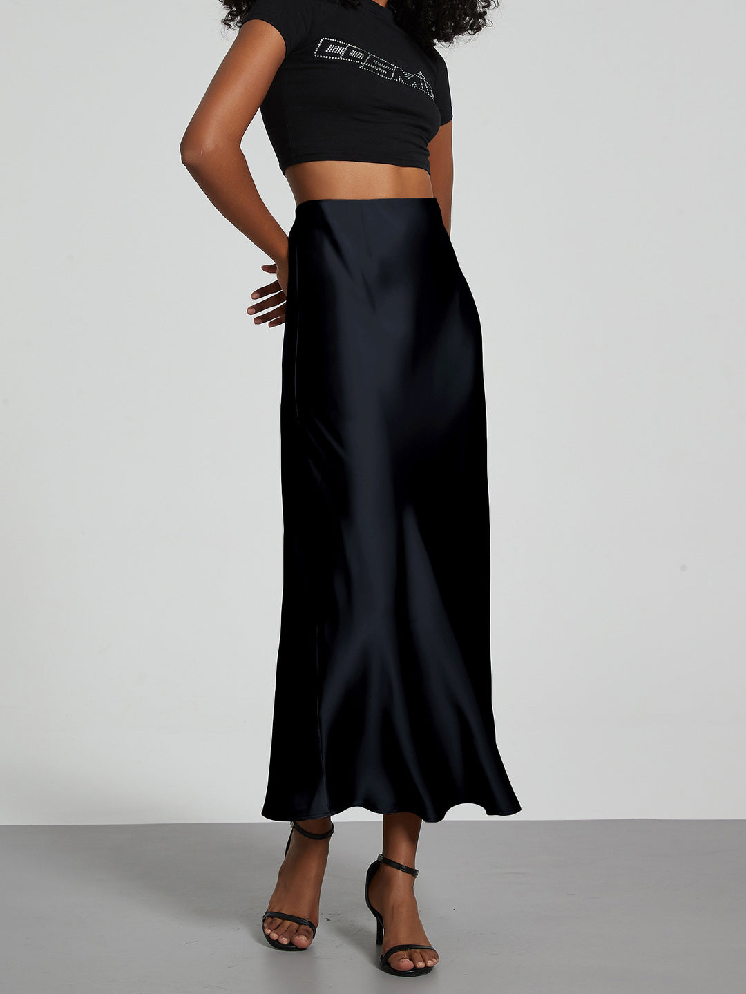 Damen Stilvolle Satin-Stretchrock mit hohem Bund und fließendem Schnitt EB