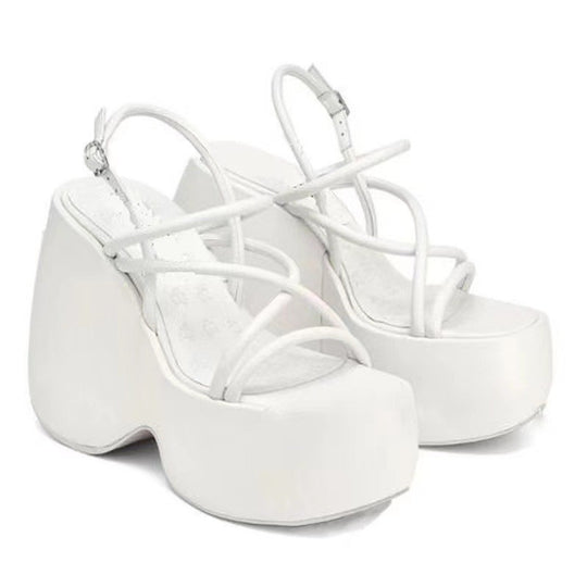 Damen Plateau-Pumps mit elegantem Riemchen-Design EB