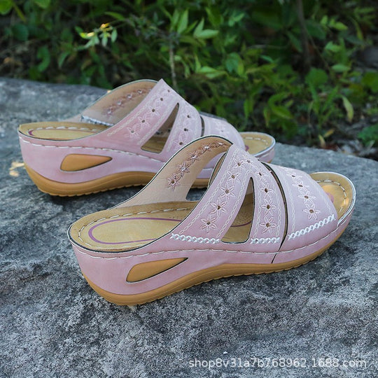 Damen Wedge-Pantoletten mit floralem Stickdesign und anatomischem Fußbett EB