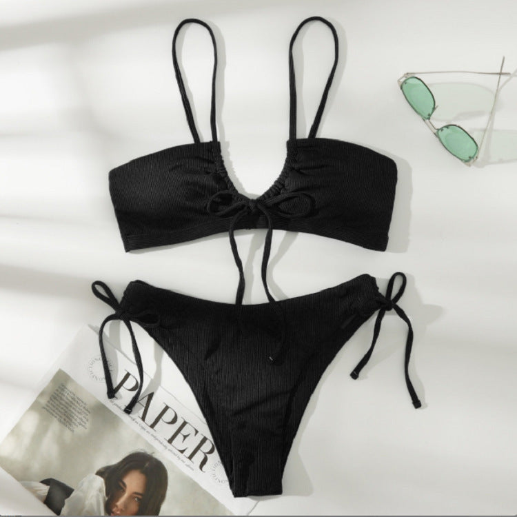 Damen Bikinis mit raffinierten Binde-Detail EB