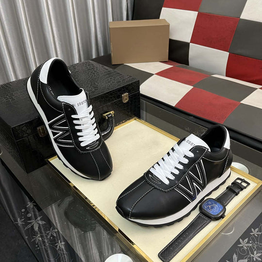 Damen Sportliche Sneaker mit komfortablem Fußbett und rutschfester Sohle EB