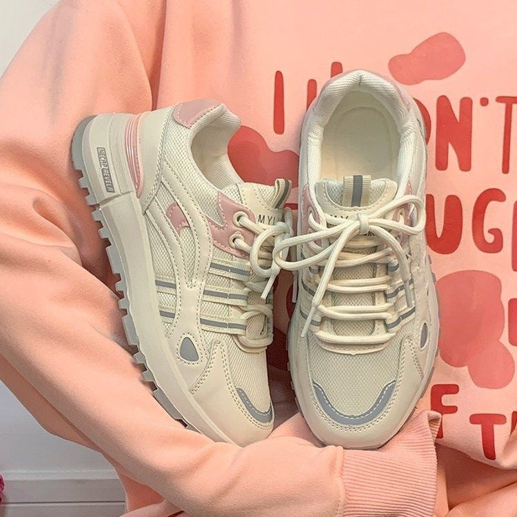 Damen Retro‑Laufstil Plateau‑Sneaker mit robuster Traktionssohle und atmungsaktivem Mesh EB