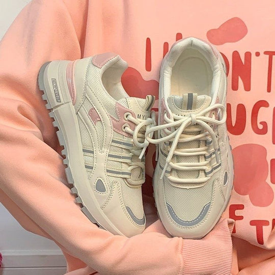 Damen Retro‑Laufstil Plateau‑Sneaker mit robuster Traktionssohle und atmungsaktivem Mesh EB