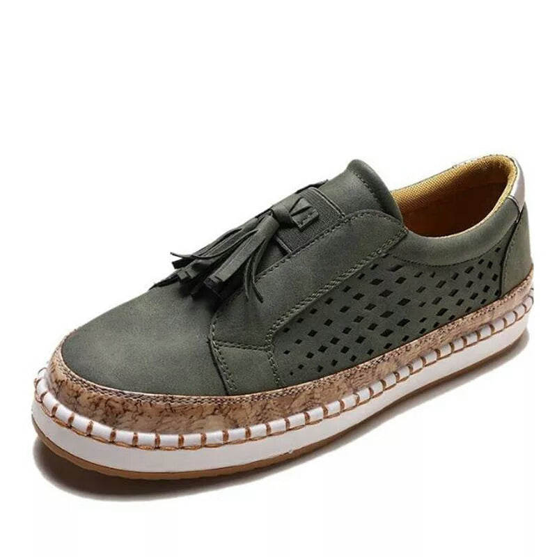 Damen lässige Slip-On Loafer mit Quaste perforiertem Obermaterial und Korkdetails EB
