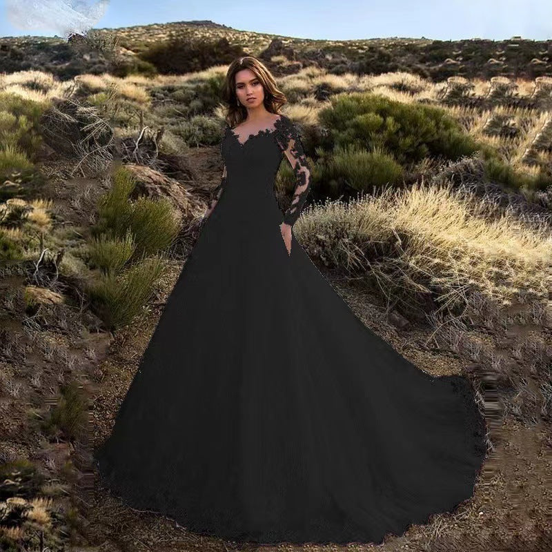 Elegantes Damen Hochzeitskleid mit Spitzenverarbeitung & voluminösem Rock für Hochzeit | EB
