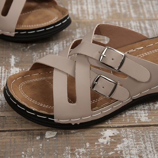 Damen komfortable Clogs mit dekorativen Schnallen EB