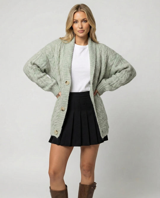 Damen gemütliche Langstrickjacke mit softem Flauschgarn, extrabreiter Silhouette und dekorativer Knopfleiste EB
