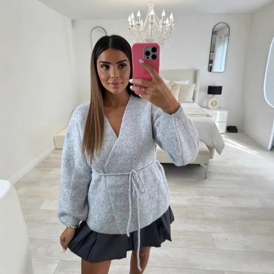 Damen Wickelpullover mit Taille und stylishen Details EB