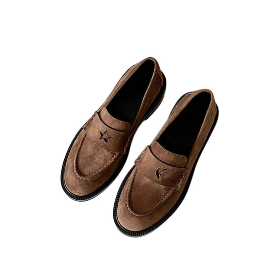 Damen Loafers aus hochwertigem Leder mit modischem Sternen-Detail und bequemer Sohle EB