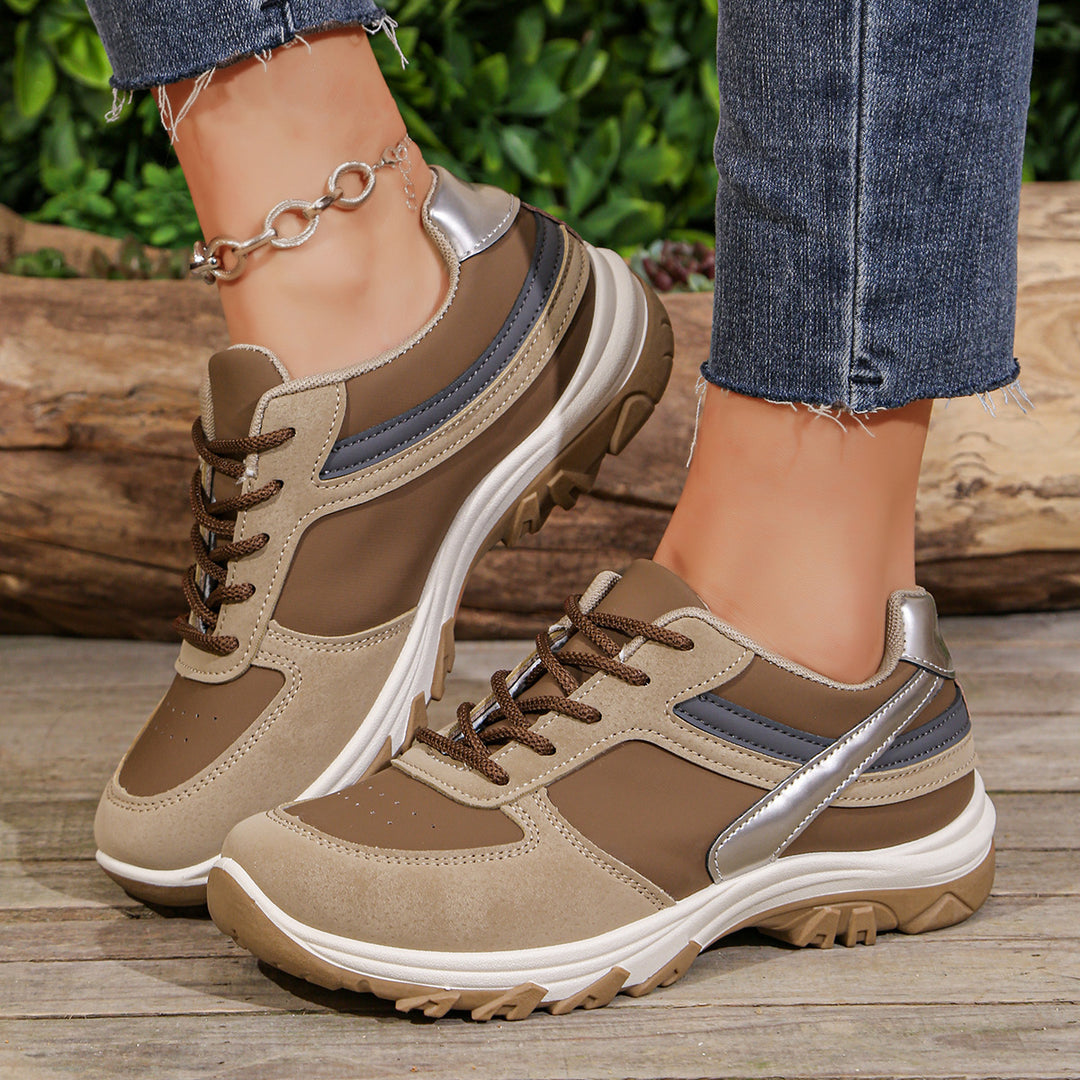 Damen Plateau-Sneaker mit robuster Profilsohle und gepolstertem Komfortfußbett EB