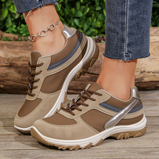 Damen Plateau-Sneaker mit robuster Profilsohle und gepolstertem Komfortfußbett EB