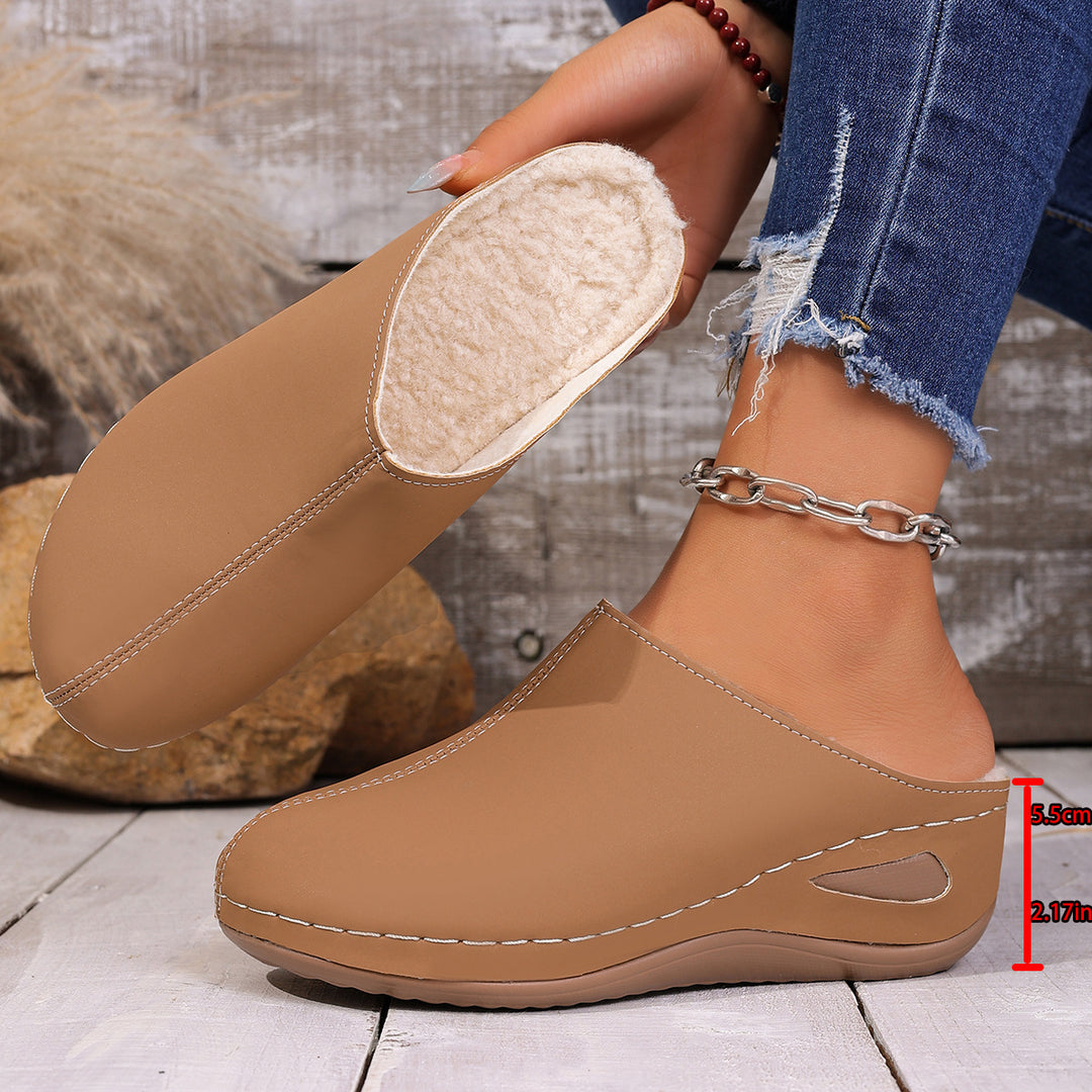 Damen Bequeme Clogs mit seitlichen Einschnitten und weichem Fußbett EB
