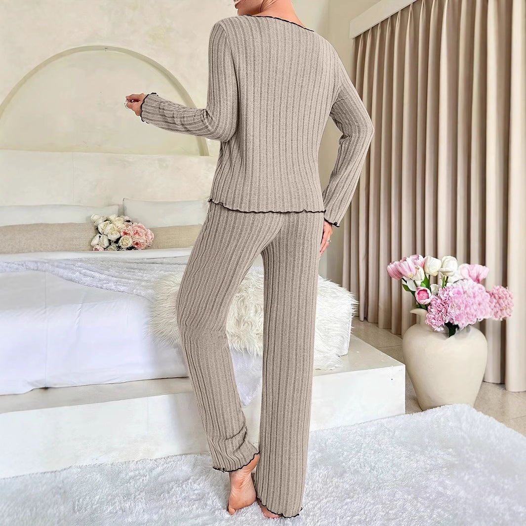Damen Gemütlicher zweiteiliger Pyjama mit kontrastierenden Rüschen EB