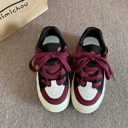 Damen Sportliche Sneaker mit modernen Akzenten und bequemer Dämpfung EB