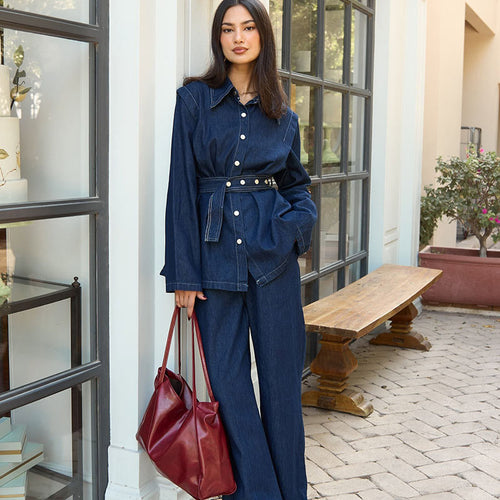 Damen Denim-Jumpsuit mit elegantem Gürtel und weitem Bein EB