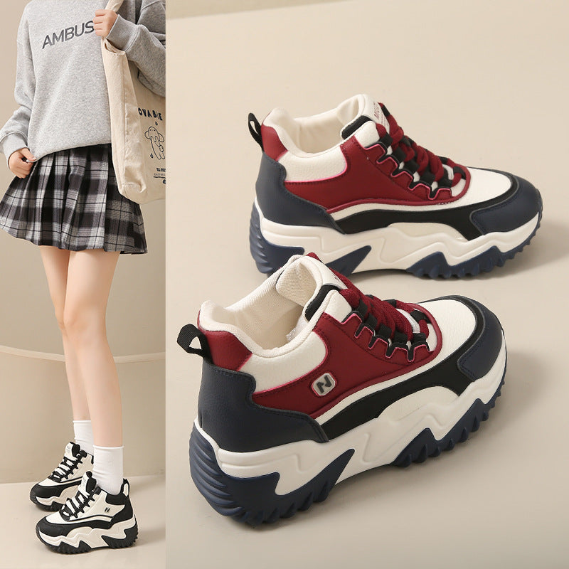 Damen Sportliche High-Top Sneakers mit robustem Profil und dynamischem Design EB