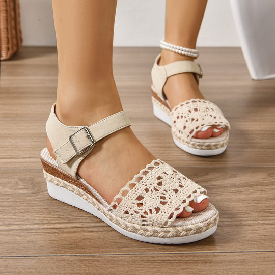 Damen Keil-Sandalen mit feinem Spitzenmuster und verstellbarem Riemendesign EB