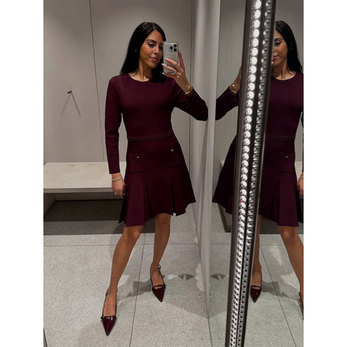 Damen Strickkleid mit Taschen und Knopfdetails EB