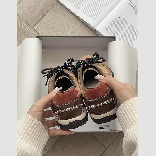 Damen Sportliche Sneaker mit bequemer Polsterung und modischem Obermaterial EB