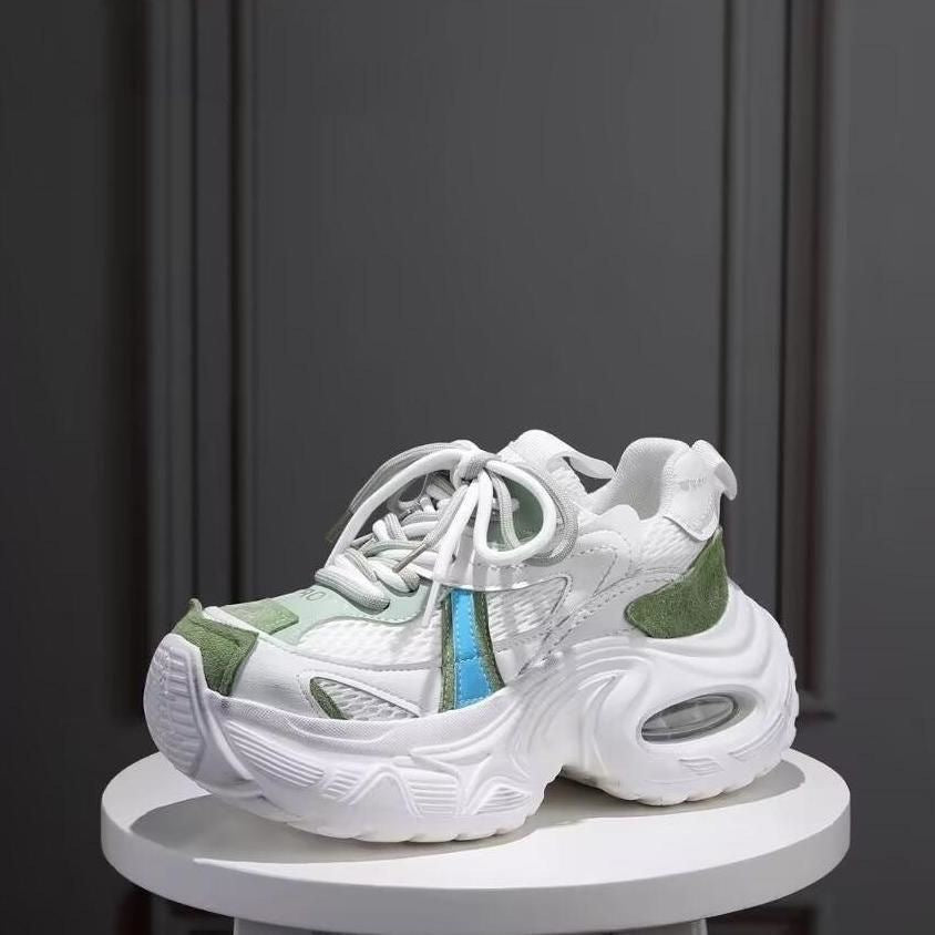 Damen Sportliche Sneaker mit innovativem Dämpfungssystem und atmungsaktiver Oberflächenstruktur EB