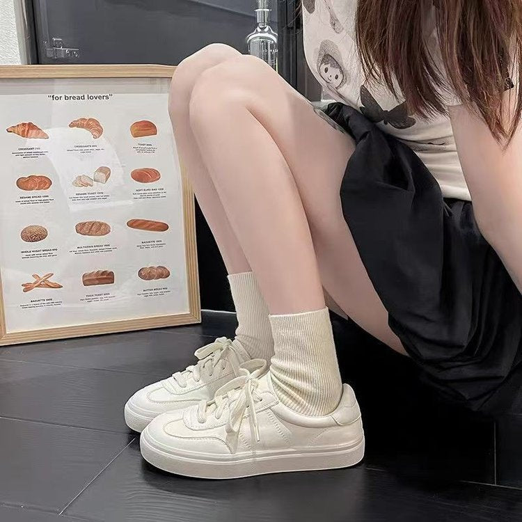 Damen Sportliche Casual-Sneaker mit glänzender Oberfläche EB