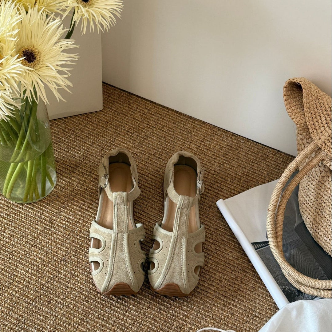 Damen Komfortable Sandalen mit geschlossenen Zehen und modischem Riemen EB