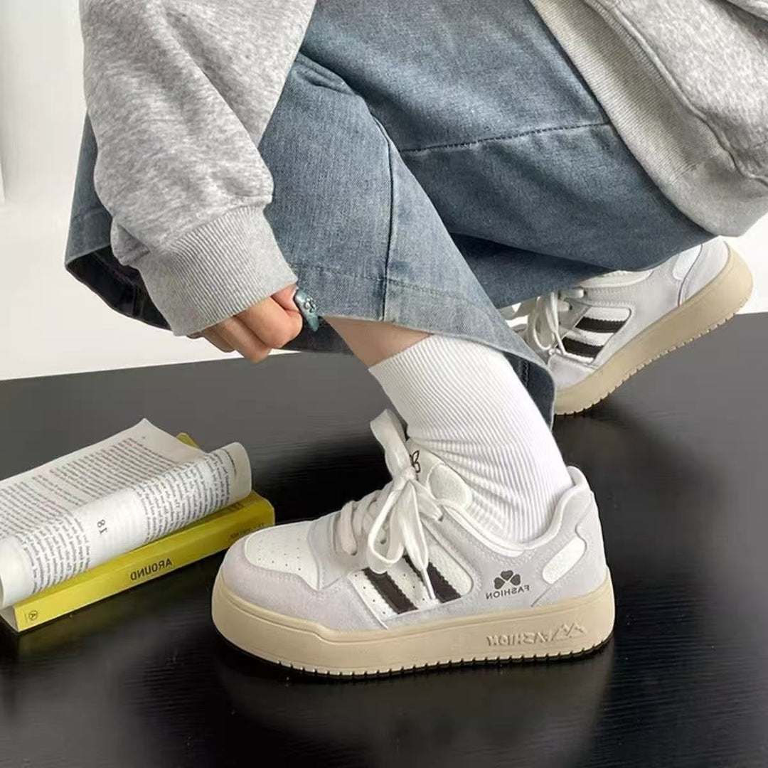 Damen Modische Sneaker im Retro-Style mit hochwertiger Sohle EB