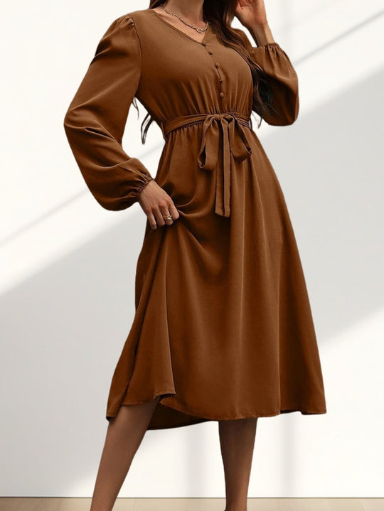 Damen Midikleid mit Taillengürtel und Knopfdetails EB