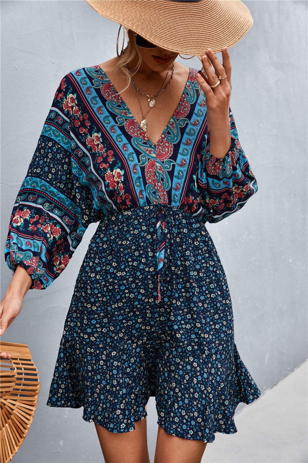 Damen Sommerliches Blusenkleid mit auffälligem floralen Muster und eleganten Puffärmeln EB