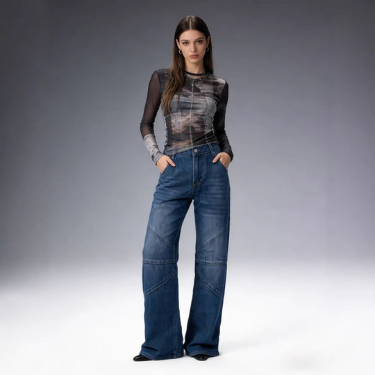 Damen Weit geschnittene Jeans mit einzigartigen Nahtdetails EB