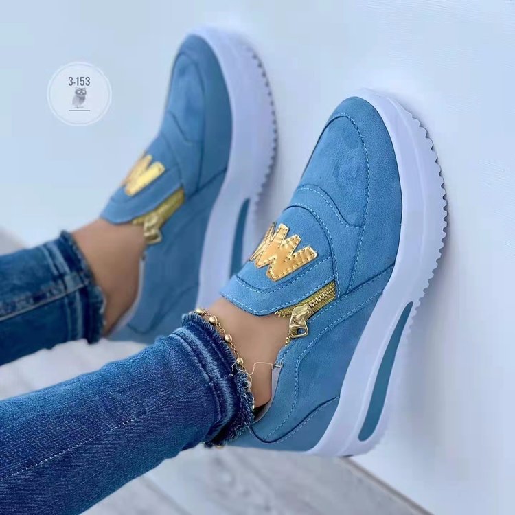Damen nan Slip-On Plateau-Sneaker mit seitlichem Deko-Reißverschluss und metallischer Logo-Applikation EB