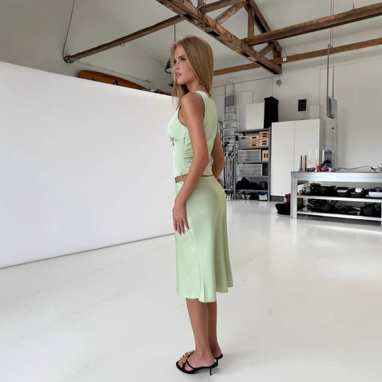 Damen elegantes Zweiteiler-Set mit V-Ausschnitt und fließendem Material EB
