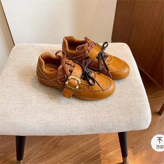 Damen sportliche Sneakers mit innovativem Schnürsystem und modischem Buckle-Riemen EB