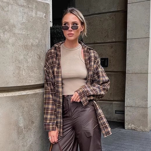 Damen Karierte Flanellbluse mit elegantem Schnitt und bequemen Ärmeln EB