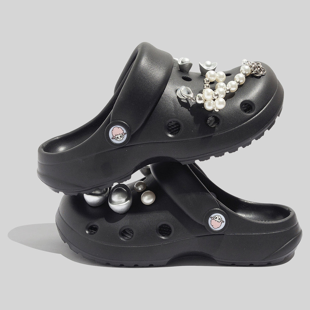 Damen Modische Clogs mit dekorativen Perlen und einzigartigem Design EB