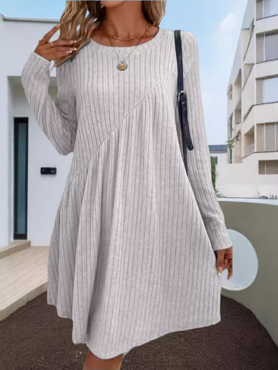 Damen lässiges Ripp-Kleid mit asymmetrischem Design EB