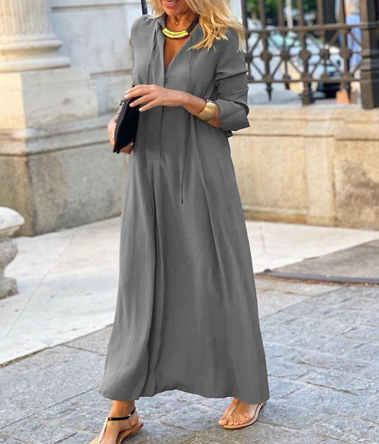 Damen Maxikleid mit elegantem Schnitt und praktischen Details EB