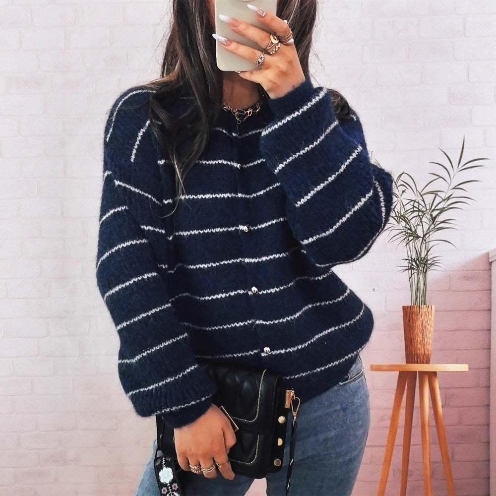 Damen gemütliche Strickjacke mit elegantem Streifenmuster und schimmernden Knöpfen EB