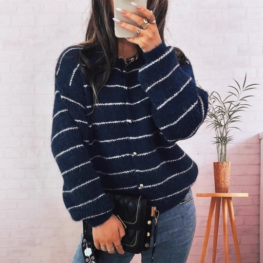 Damen gemütliche Strickjacke mit elegantem Streifenmuster und schimmernden Knöpfen EB