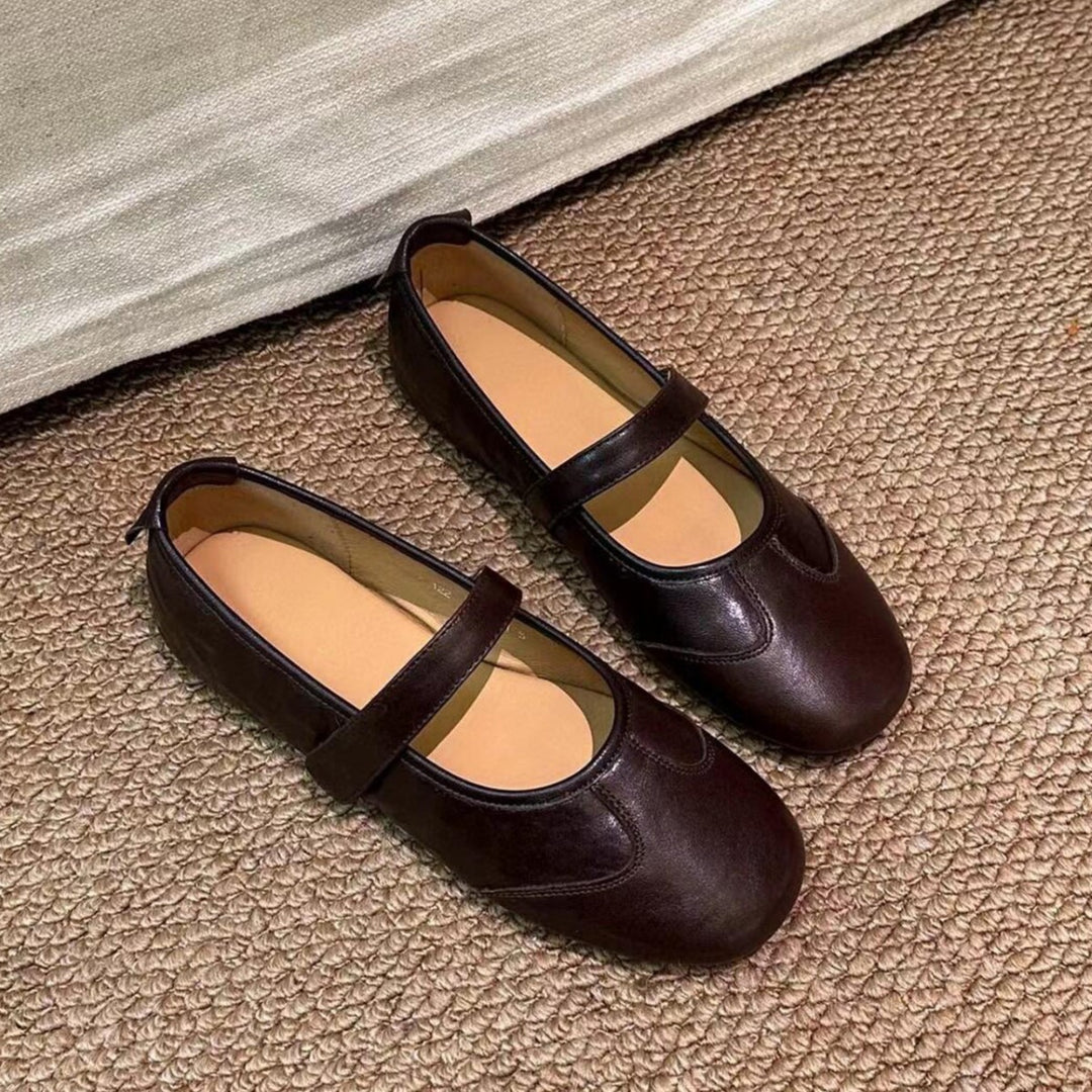 Damen Komfortable und elegante Ballerinas mit verstellbarem Riemchen EB