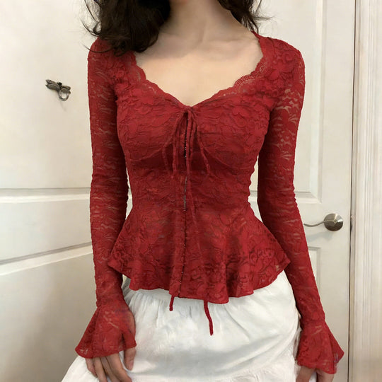 Damen Spitzenbluse mit romantischen Rüschen und bindbarem Dekolleté EB