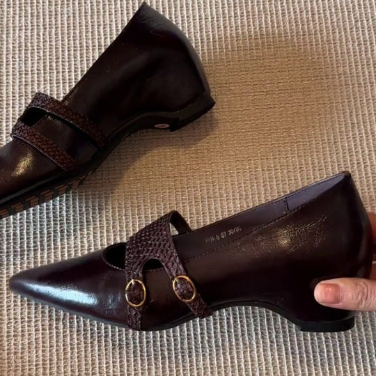 Damen elegante spitze Ballerina-Schuhe mit dekorativen Riemen und Schnallen EB